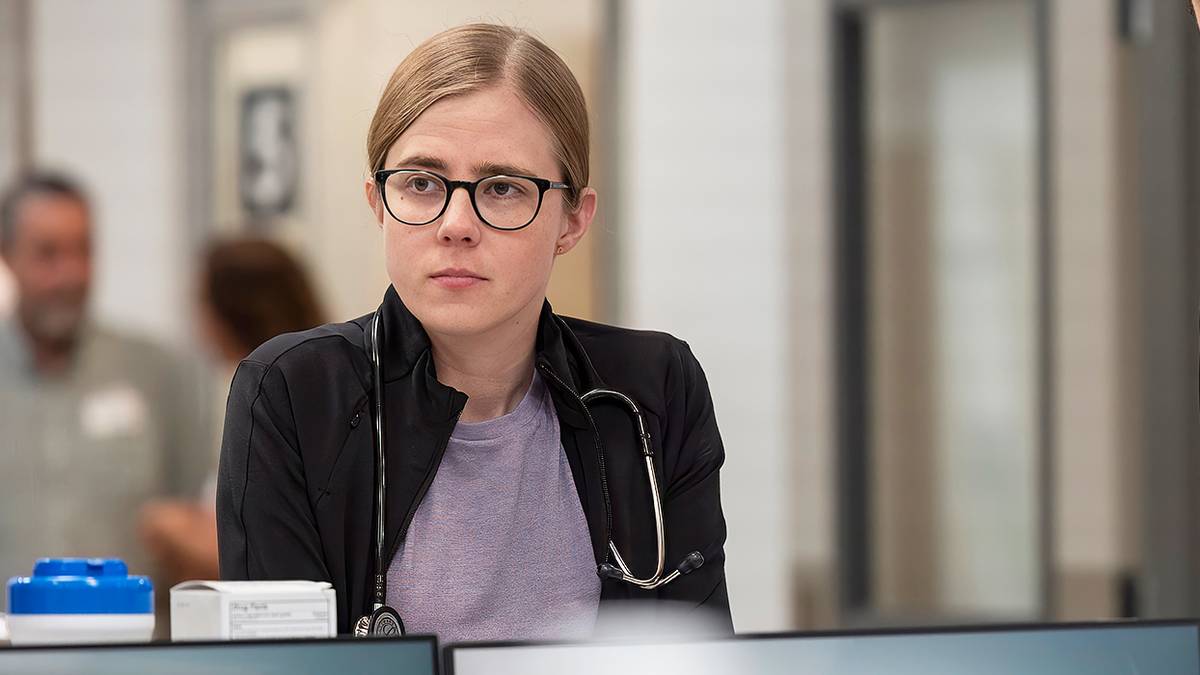 I'm Not a Doctor, Right?": 'The Pitt's Taylor Dearden Reveals Unusual On-Set Rules as Season 2 Production Ramps Up [Exclusive]