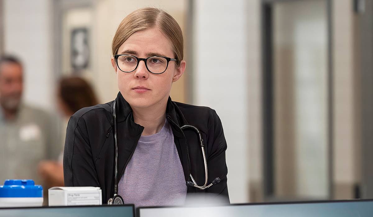 I'm Not a Doctor, Right?": 'The Pitt's Taylor Dearden Reveals Unusual  On-Set Rules as Season 2 Production Ramps Up [Exclusive]