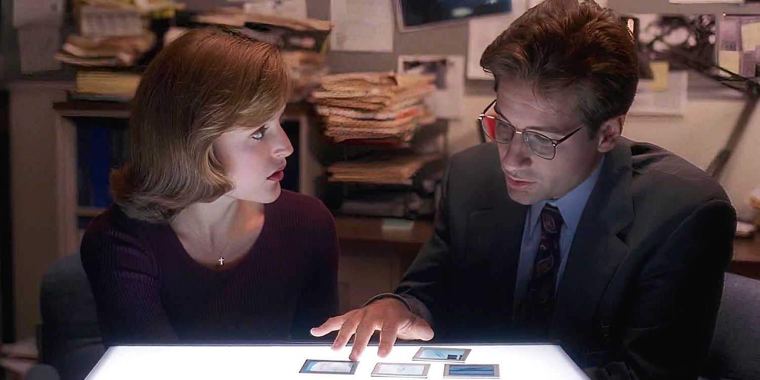 Gillian Anderson's Scully and David Duchovny's Mulder in The X-Files' 