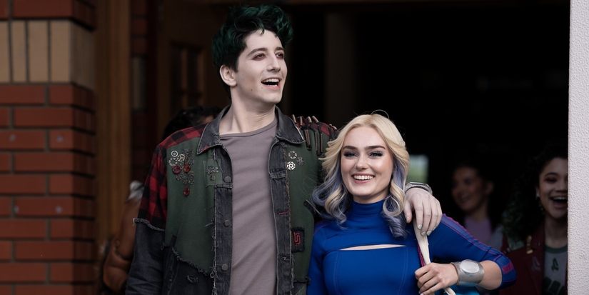  DAWN OF THE VAMPIRES - (Disney/Matt Klitscher) MILO MANHEIM, MEG DONNELLY