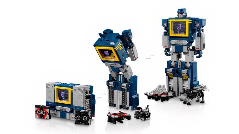 LEGO's Next 'Transformers' Set Stars a Legendary Decepticon — and It's ...