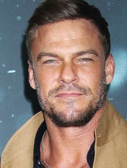 Alan Ritchson Promises 'Reacher' Season 4 Will Deliver In Unimaginable Ways