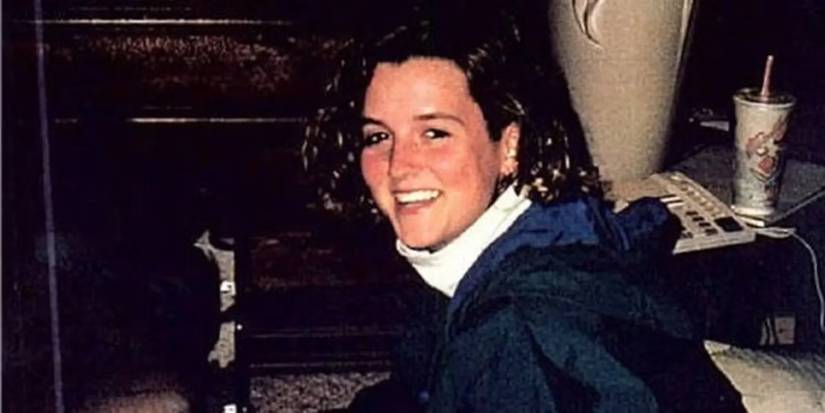 An old pic of Amy Bradley smiling in 'Amy Bradley Is Missing.'