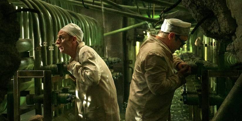 Sam Troughton as Aleksandr Akimov and Robert Emms as Leonid Tuptunov in Chernobyl's first episode 1:23:45