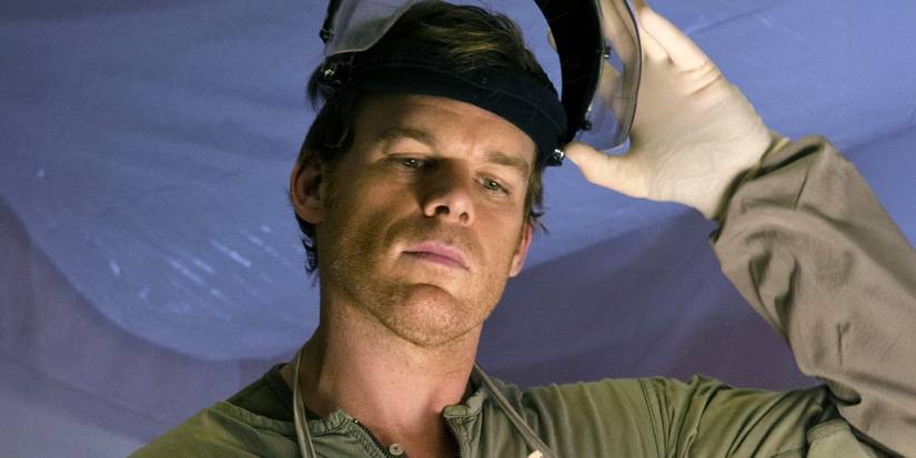 Deter lifting up his mask and looking at a victim in Dexter.