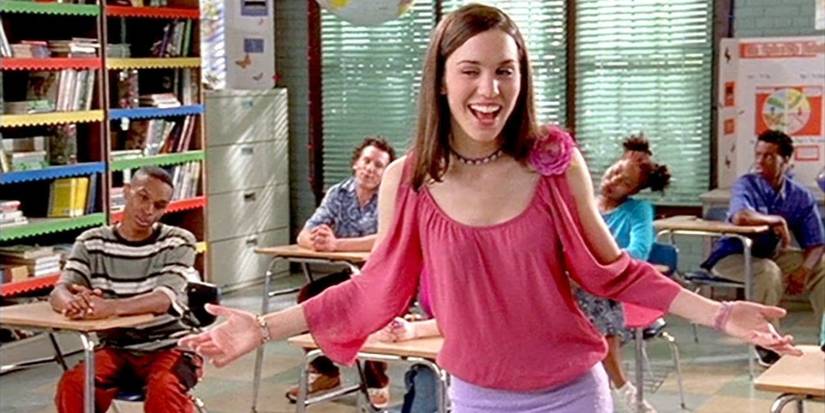 Christy Carlson Romano sings as Ren in her classroom on 'Even Stevens.'