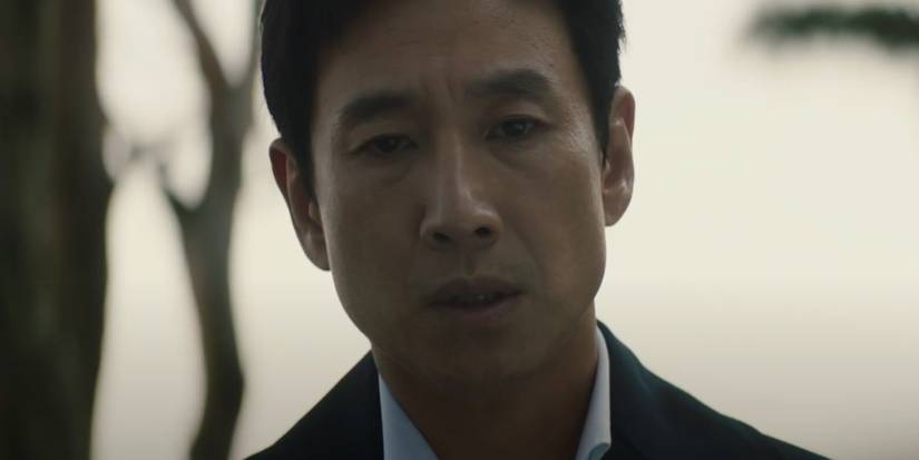Lee Sun-kyung, looking sternly, in Payback: Money and Power