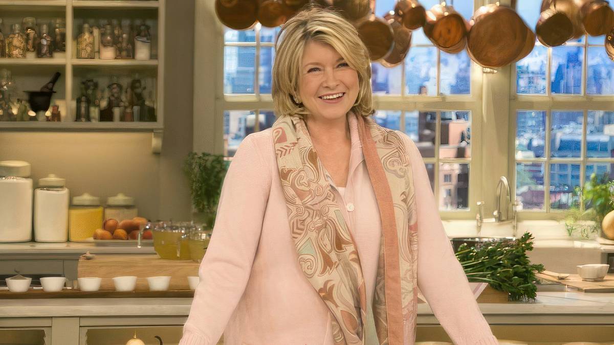 Martha Stewart Queen Bed | Ashley, image size:1200x675