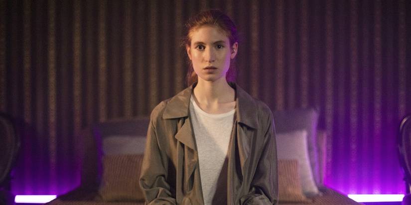 Esther (Agathe Bonitzer) in 'Osmosis.'