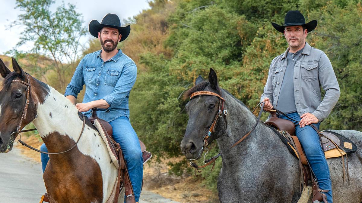 ‘Property Brothers’ Jonathan Scott Almost Lost Zooey Deschanel Before This Surprising Song Changed Everything