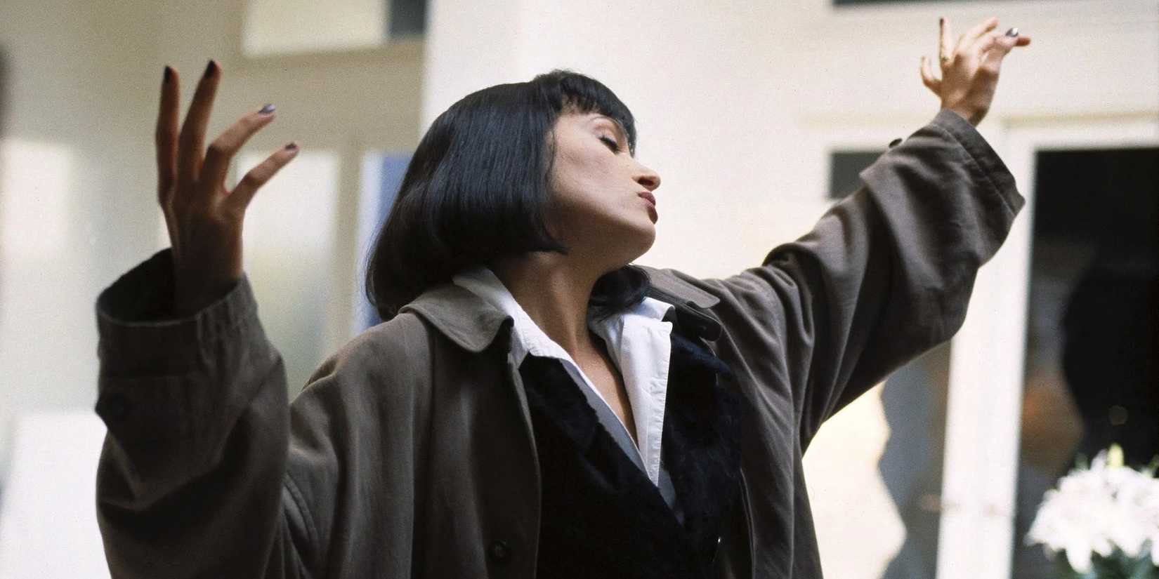 Mia Wallace dancing in Pulp Fiction