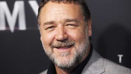 Russell Crowe on the red carpet