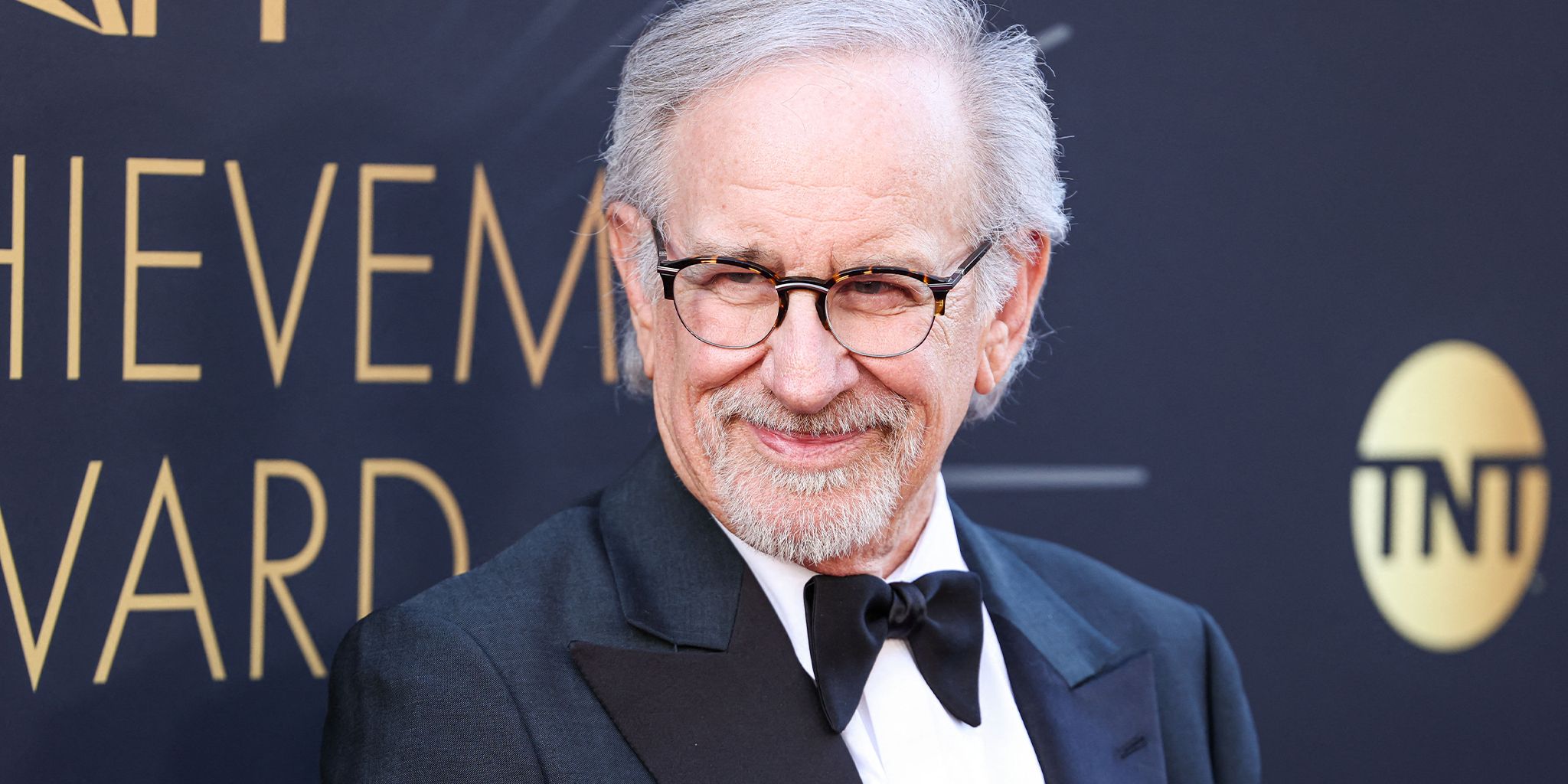 Steven Spielberg’s $603 Million Alien Invasion Epic Is Changing Streamers