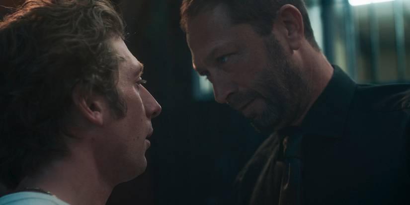 Ebon Moss-Bachrach confronting Jeremy Allen White in The Bear Season 4 finale