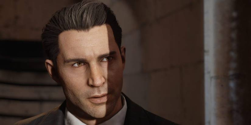 Tommy Angelo lurking from the shadow in Mafia: Definitive Edition