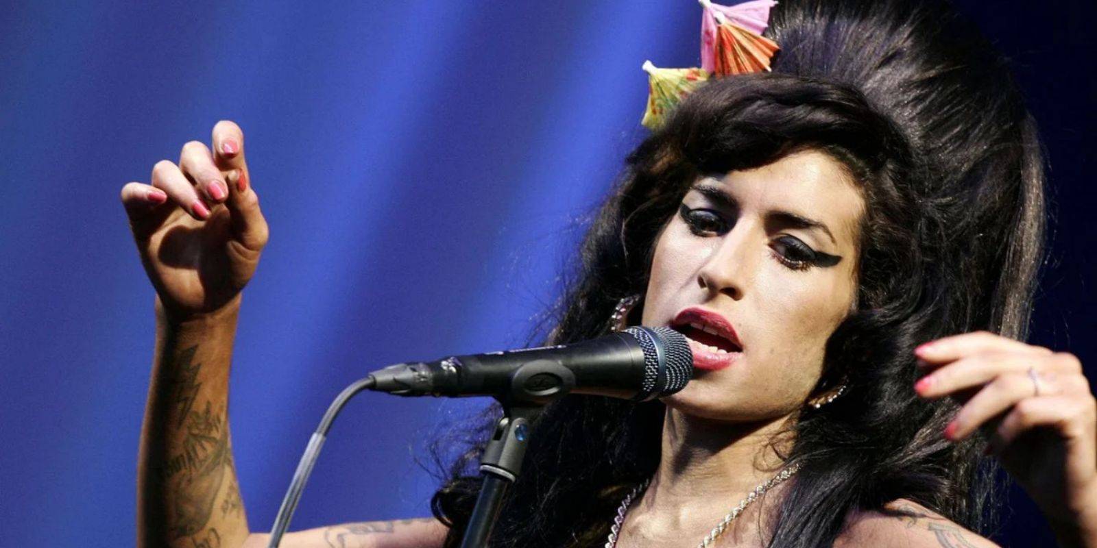 Amy Winehouse's Biggest Hit Song Was Inspired by This Forgotten Band, image size:1600x800