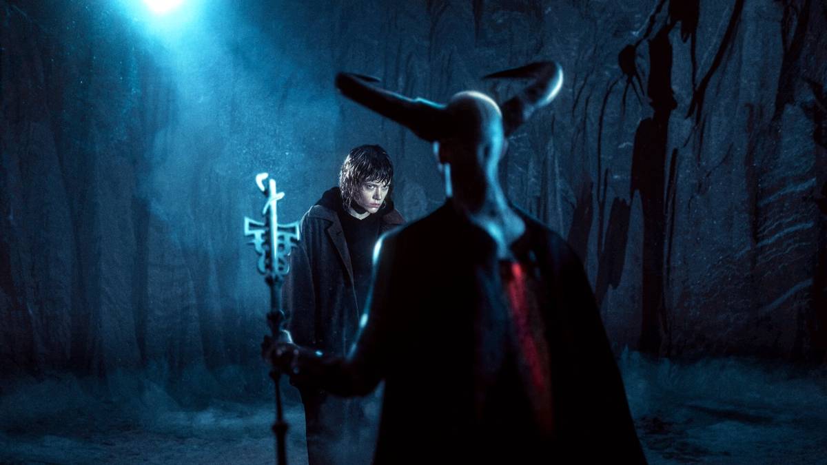 Netflix’s Ambitious 8-Part Supernatural Horror Series Is a 10/10 Binge
