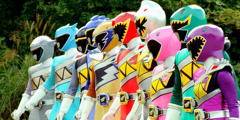 All ten Dino Charge Rangers standing together in Power Rangers Dino Charge