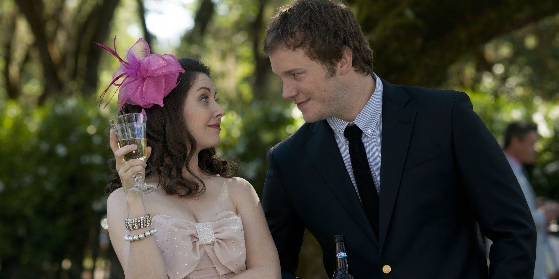 Alison Brie and Chris Pratt as Suzie and Alex in The Five Year Engagement looking at each other.