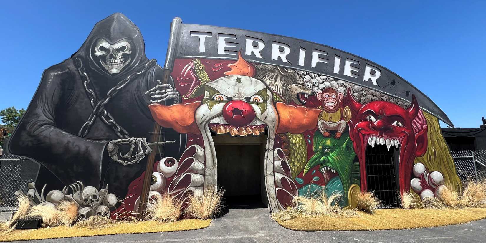 ’Terrifier’s Damien Leone Explains Art the Clown’s Terrifying Halloween ...
