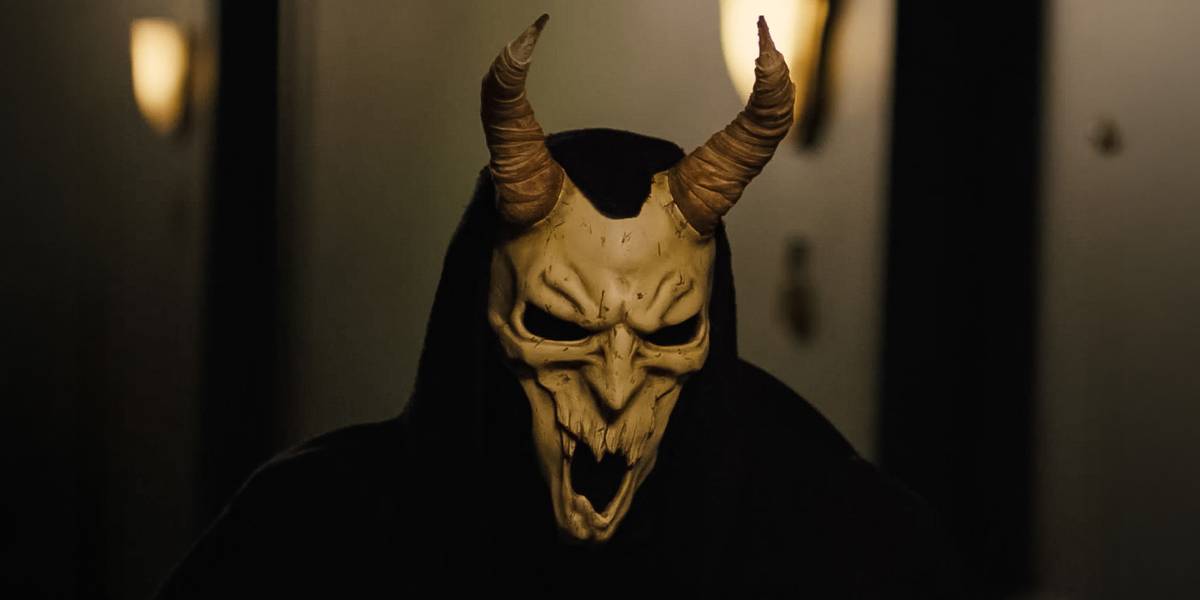 Um assassino com máscara de bode em Hell Motel do Shudder.