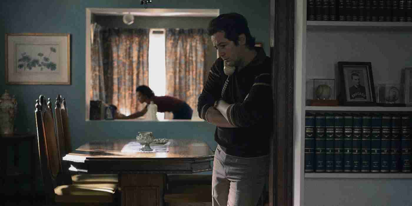 Michael Angarano's character makes a phone call in Devil in disguise John Wayne Gacy