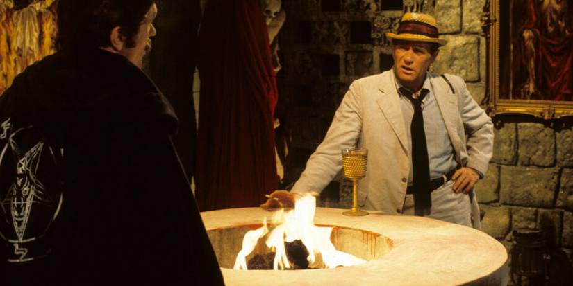 Carl Kolchak (Darren McGavin) encounters a Satanic cult leader on 'Kolchak: The Night Stalker.'