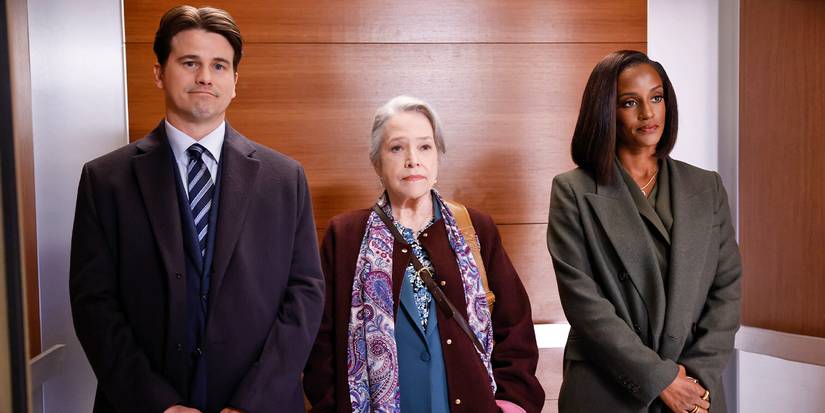 Matlock - Three coworkers stand in an elevator