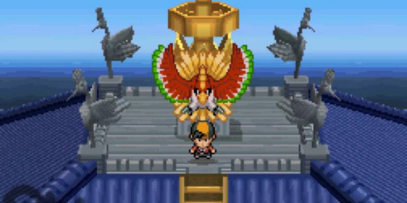 Player standing in front of Ho-oh in Heart Gold Soul Silver