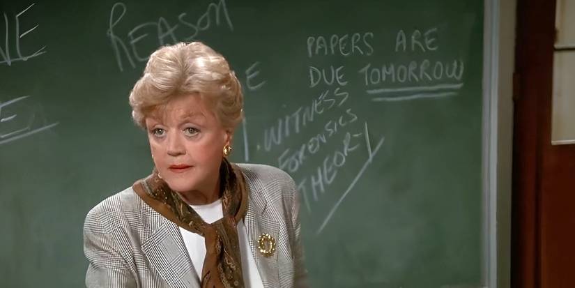 Jessica (Angela Lansbury) se torna professora de criminologia na 8ª temporada de assassinato, escreveu ela.