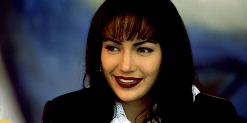 Jennifer Lopez smiling in Selena