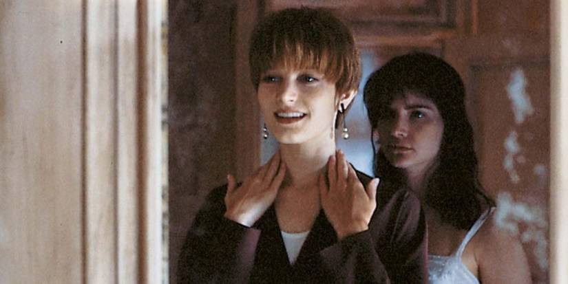 Bridget Fonda and Jennifer Jason Leigh admire earrings in Single White Female