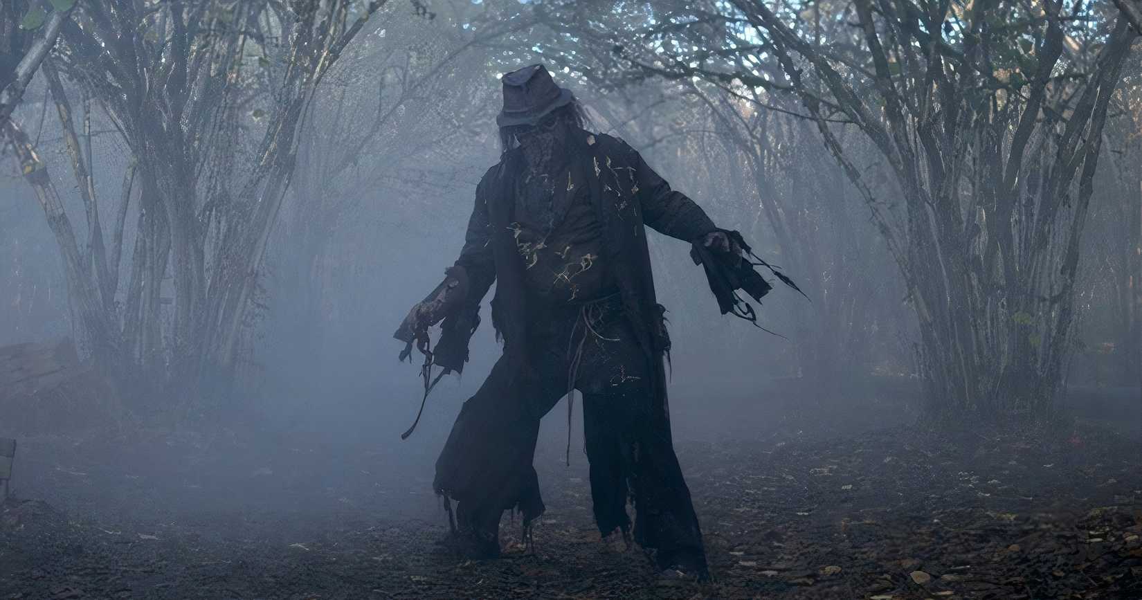 The Vanir-possessed scarecrow chases its victims in the "Scarecrow" episode of 'Supernatural'