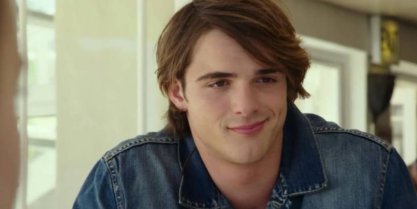 Jacob Elordi smiling slightly in The Kissing Booth.