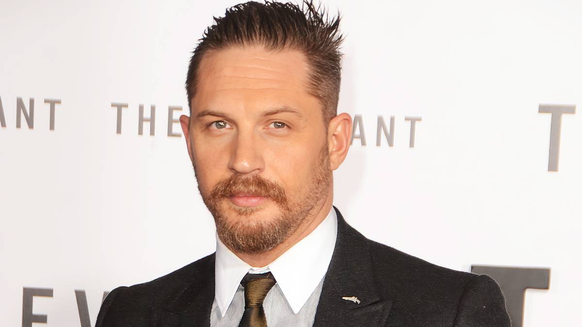 Tom Hardy on the red carpet for The Revenant
