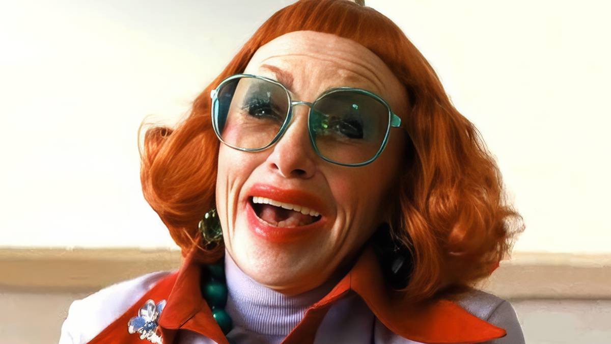 Amy Madigan laughing as Aunt Gladys in Weapons