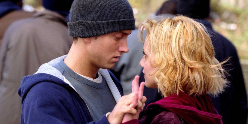 Eminem as Jimmy "B-Rabbit" and Brittany Murphy as Alex in 8 Mile