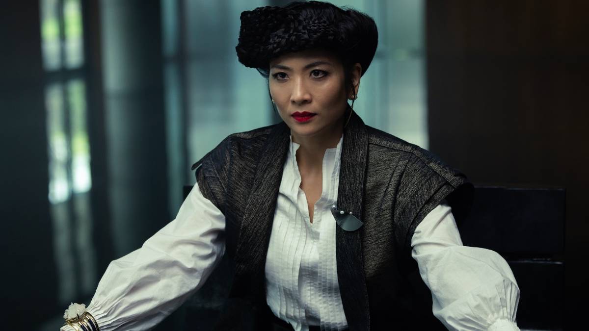 Yutani (Sandra Yi Sencindiver) looking with her arms wide in 'Alien: Earth'