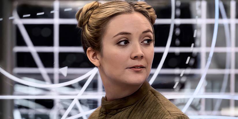 Billie Lourd as Kaydel Ko Connix in Star Wars: The Last Jedi looks beyond her control board at something off-screen