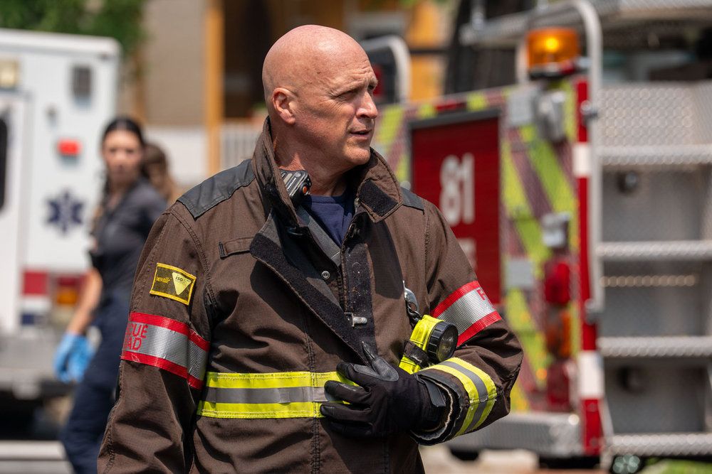 chicago-fire-season-14-episode-1 (13)