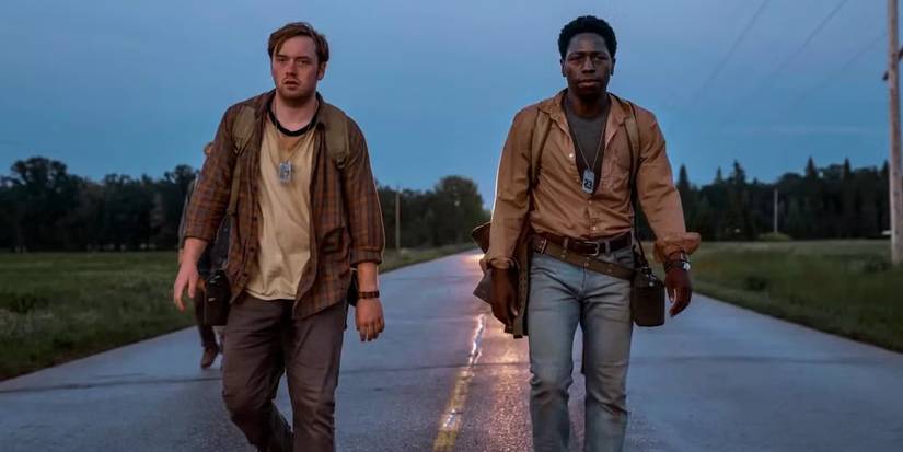 Cooper Hoffman and David Jonsson walking in The Long Walk