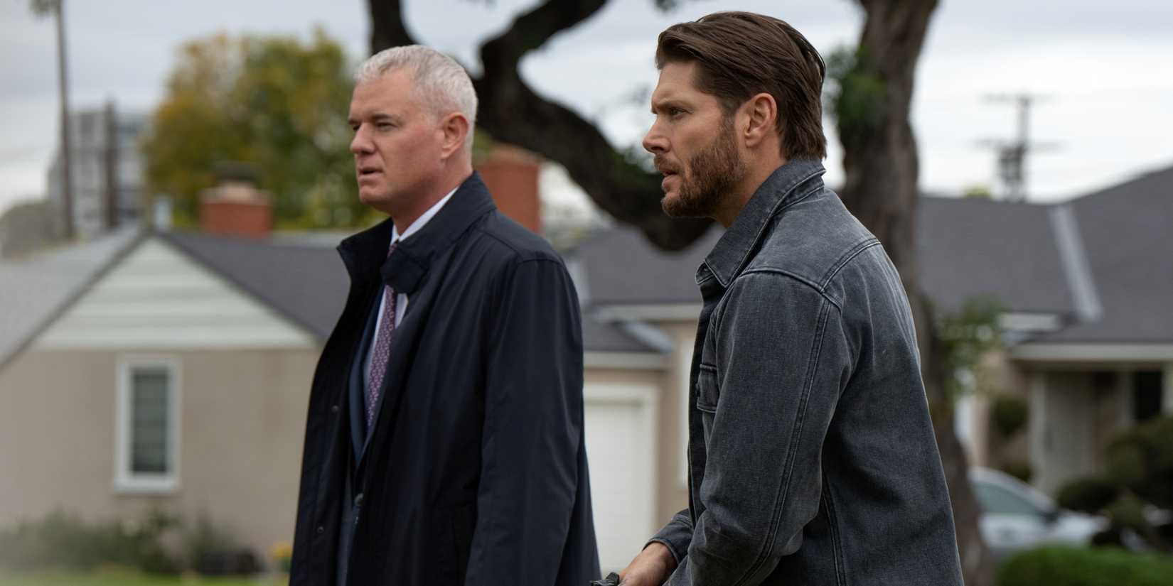 Eric Dane sebagai Nathan Blythe Walking With Jensen Ackles sebagai Mark Meachum di Countdown
