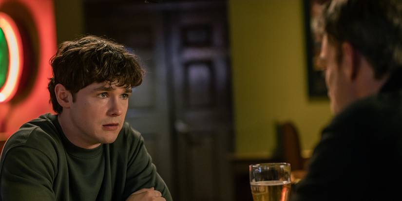 Harrison and Dexter out for dinner in Dexter: Resurrection.