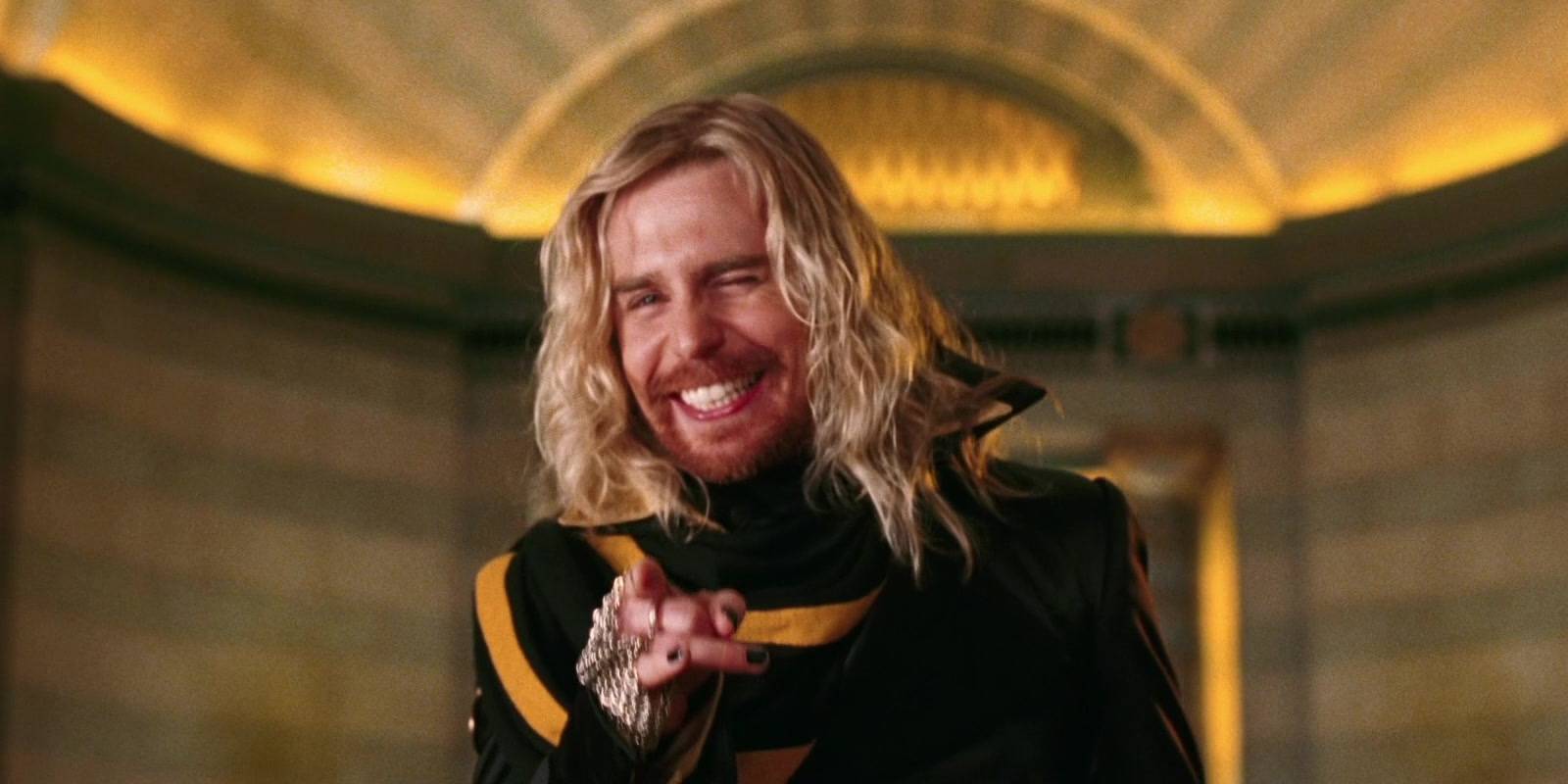 Zaphod Between Harry Potter Films, Warwick Davis Played a Character Voiced by ...