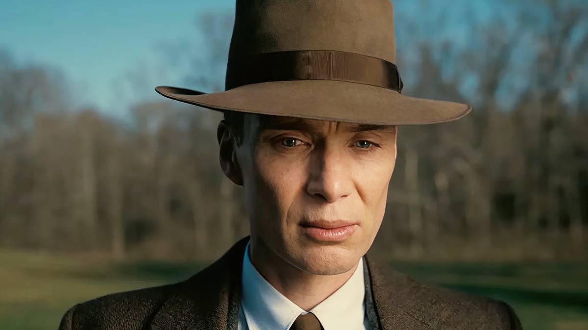 Cillian Murphy looking pensive at the end of 'Oppenheimer'