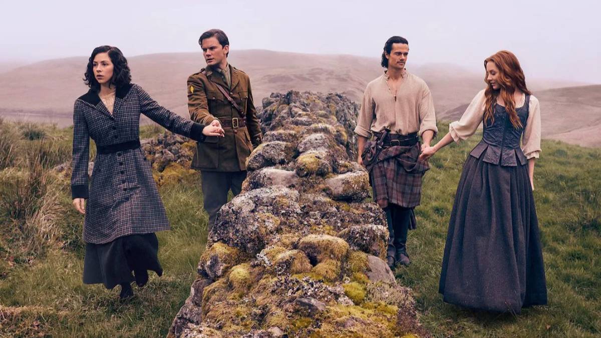 Prepare for Tears: 'Outlander' Showrunner Reveals Devastating Finale and Poignant Reunion