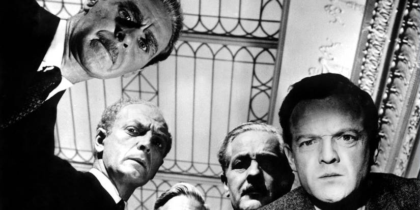 Businessmen gather around in Patterns (1956)