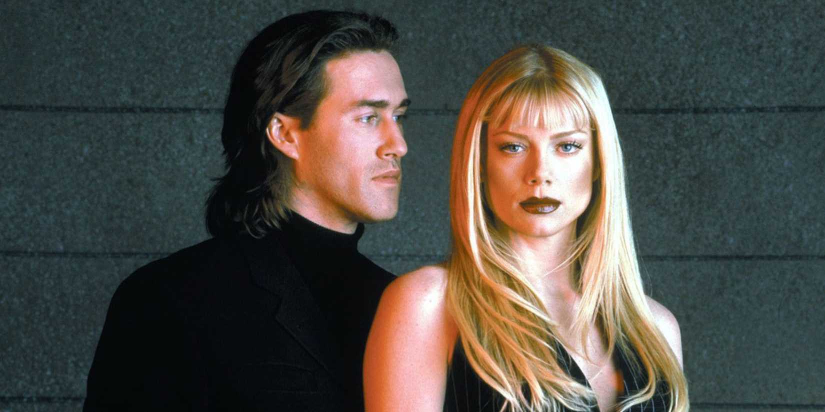 Peta Wilson and Roy Dupuisi in La Femme Nikita