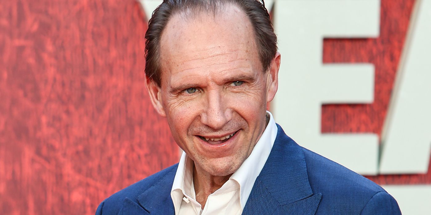 Ralph Fiennes Is Panem’s #1 Peacekeeper in First Hunger Games Prequel ‘Sunrise on the Reaping’ Set Image