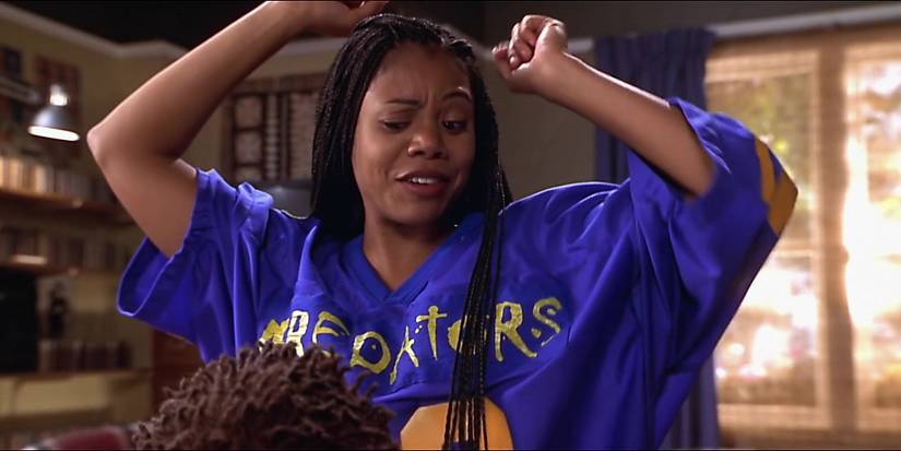 Regina Hall dancing in Scary Movie